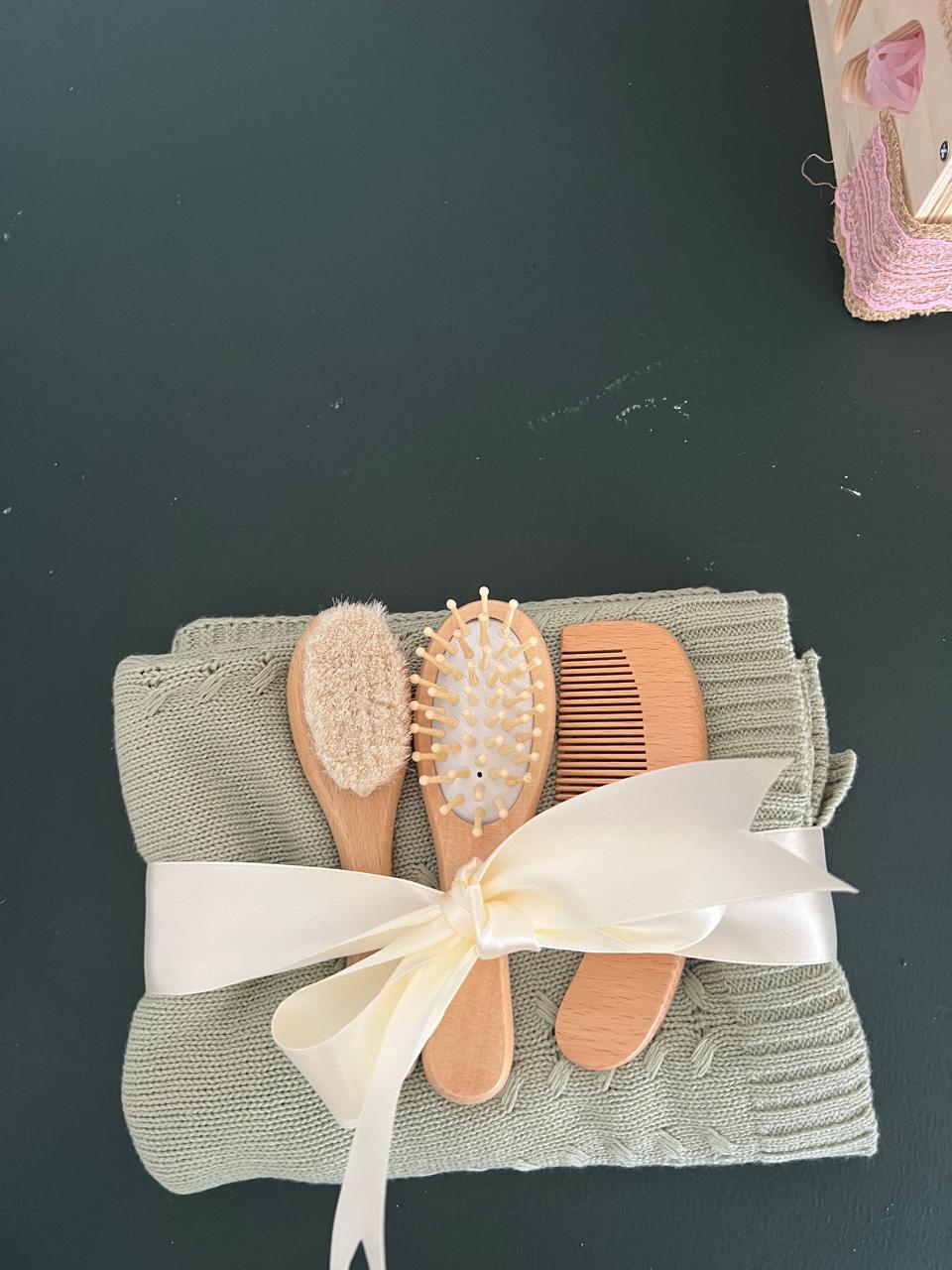 Little Wardrobe Baby Boy Crate view 4